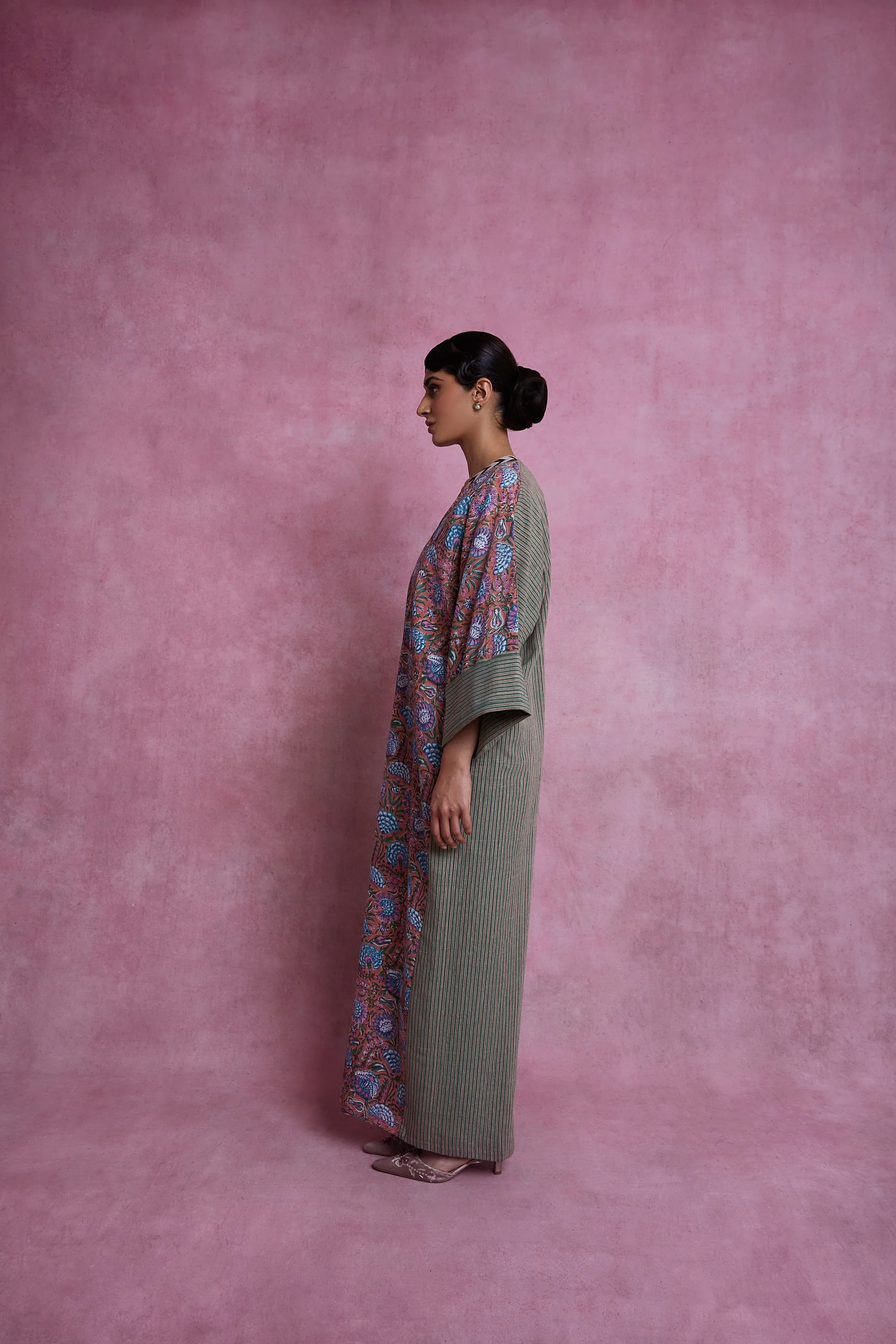 Pink & Green Secret Garden Abaya - Image 4