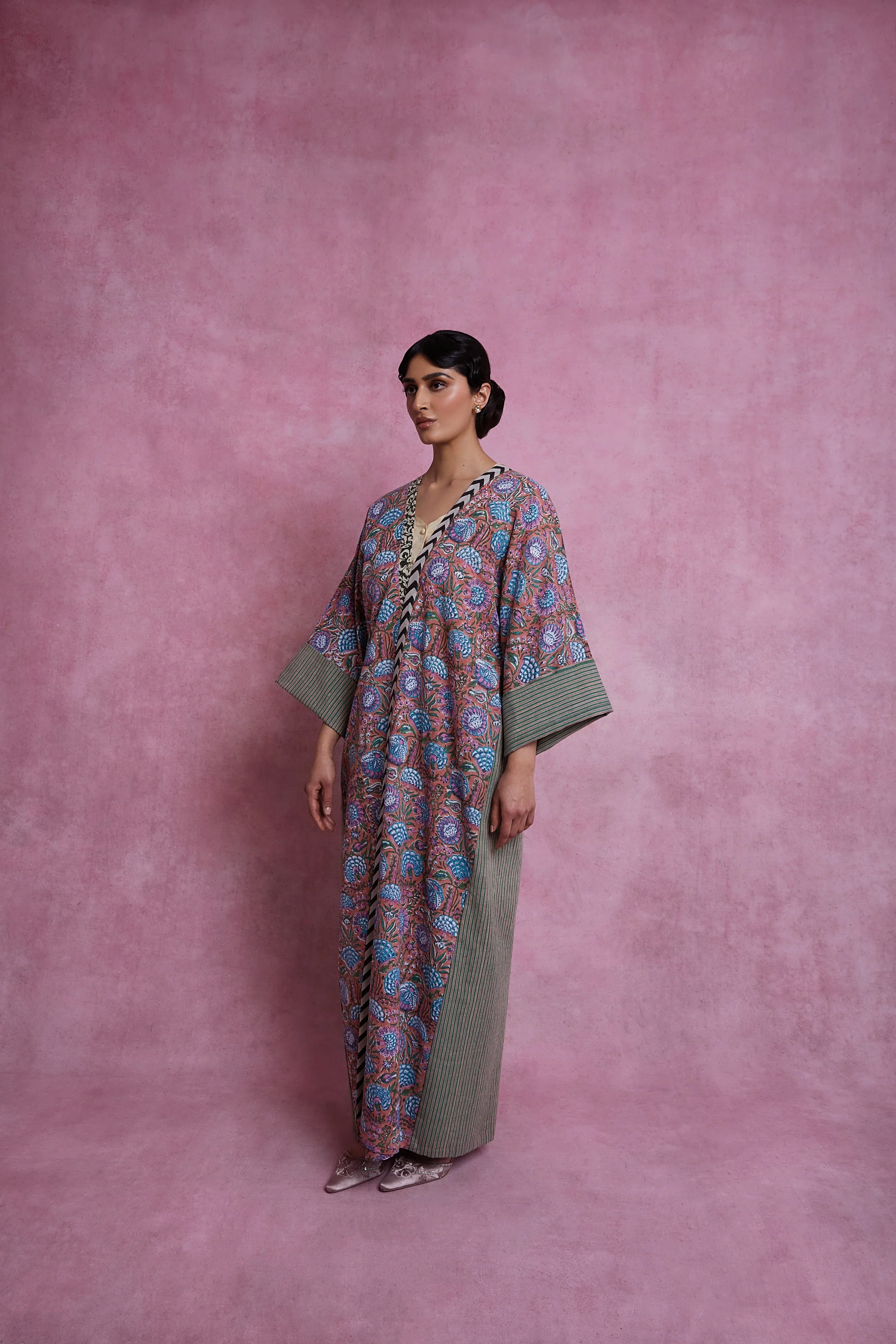 Pink & Green Secret Garden Abaya - Image 5