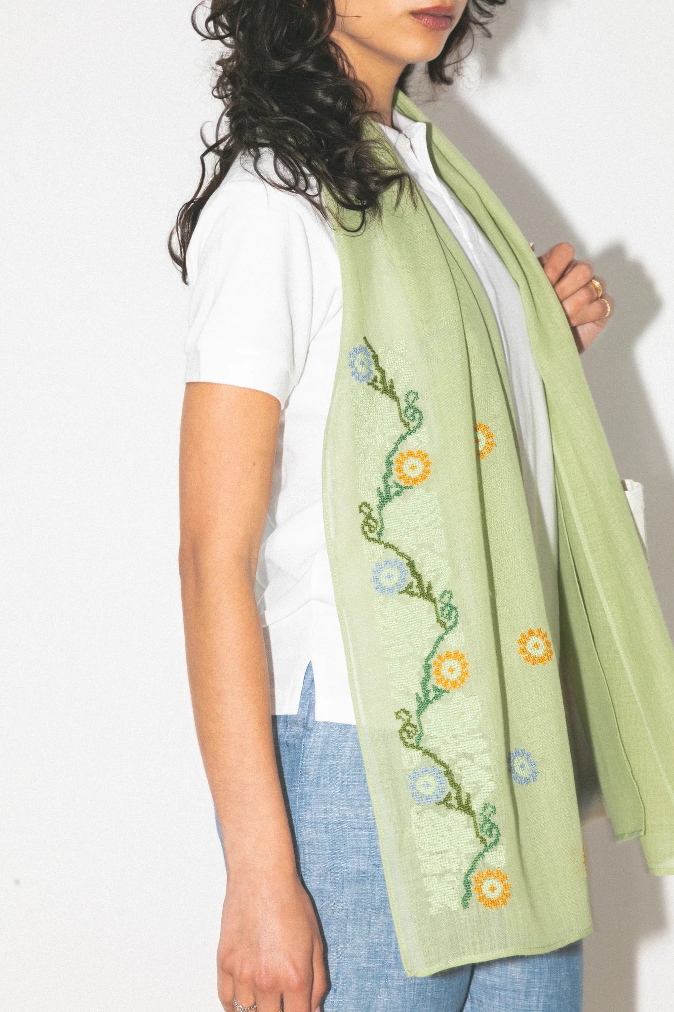 Pistachio Wool 'Babunej Flower' Scarf - Image 4