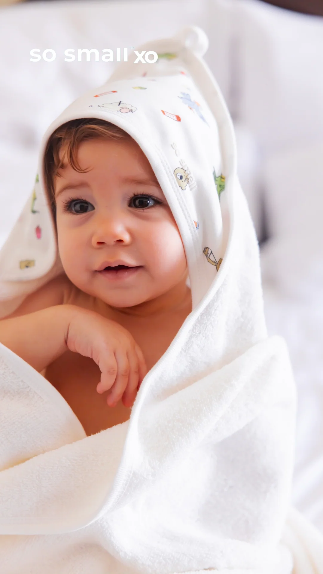 "Playdates & Cupcakes" Hooded Bath Towel