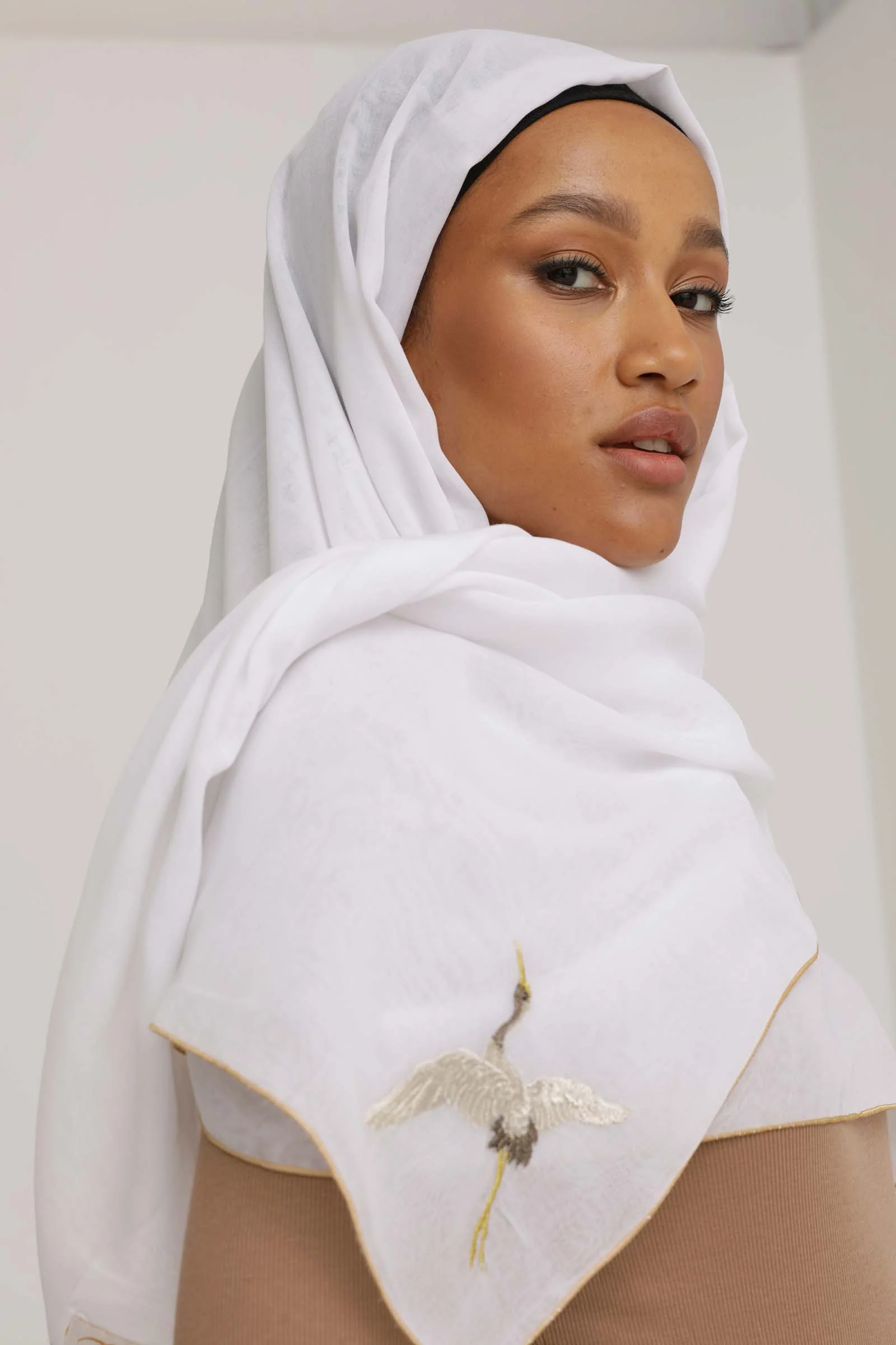 Pure White Tarha