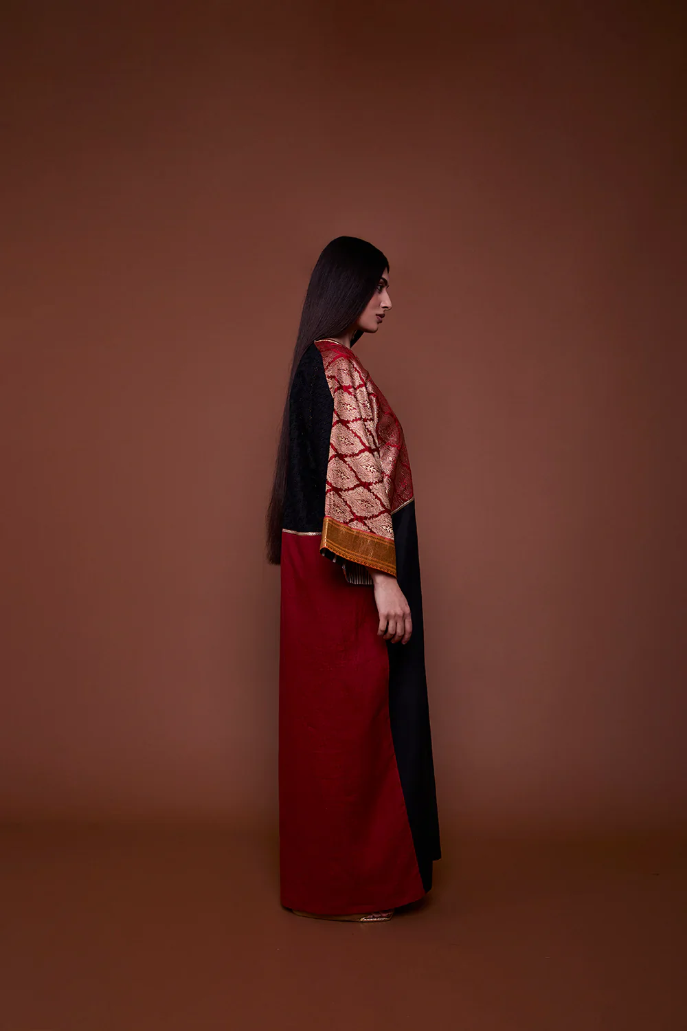 Red & Black Nargis Abaya - Image 5