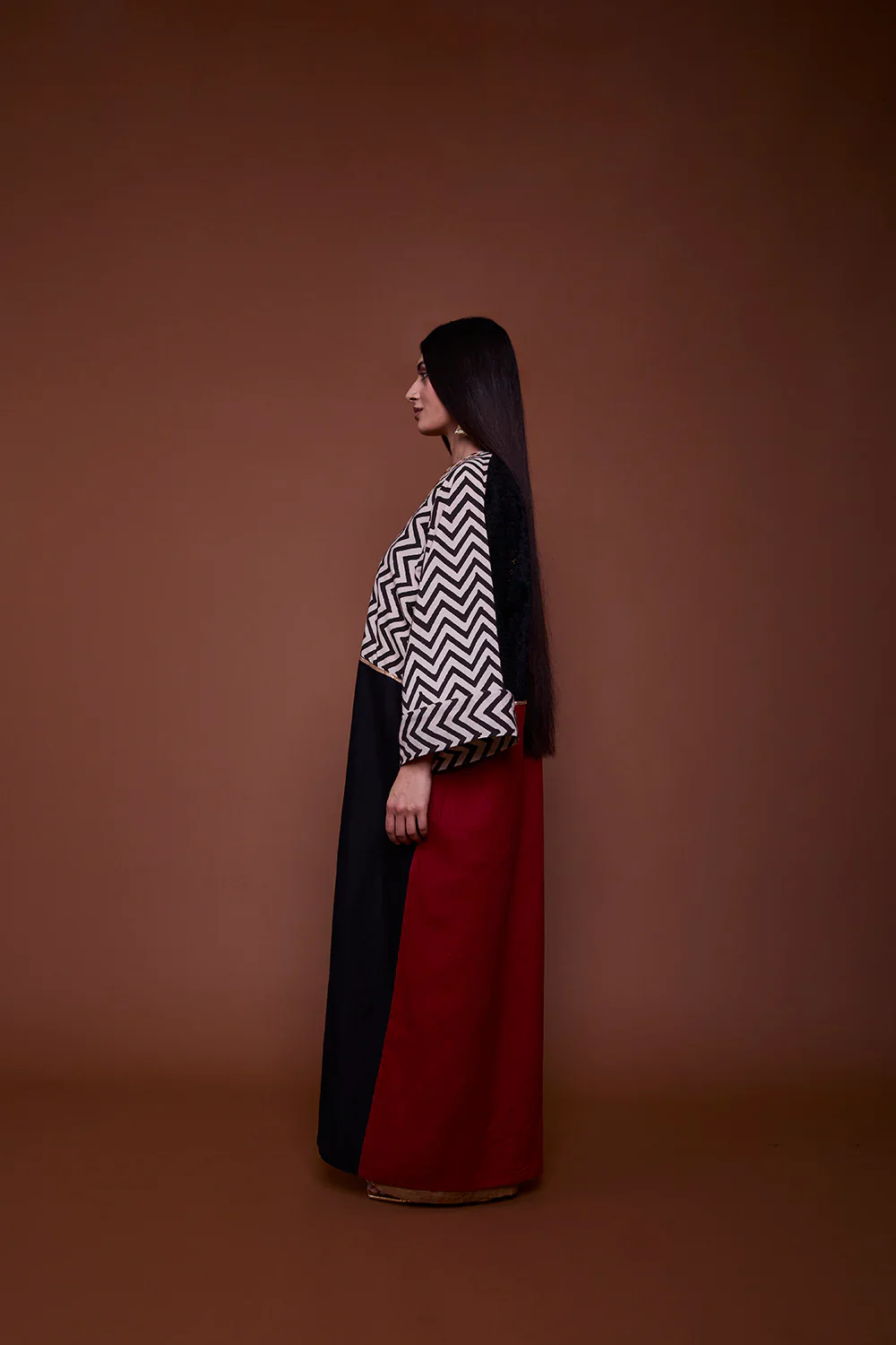 Red & Black Nargis Abaya - Image 6