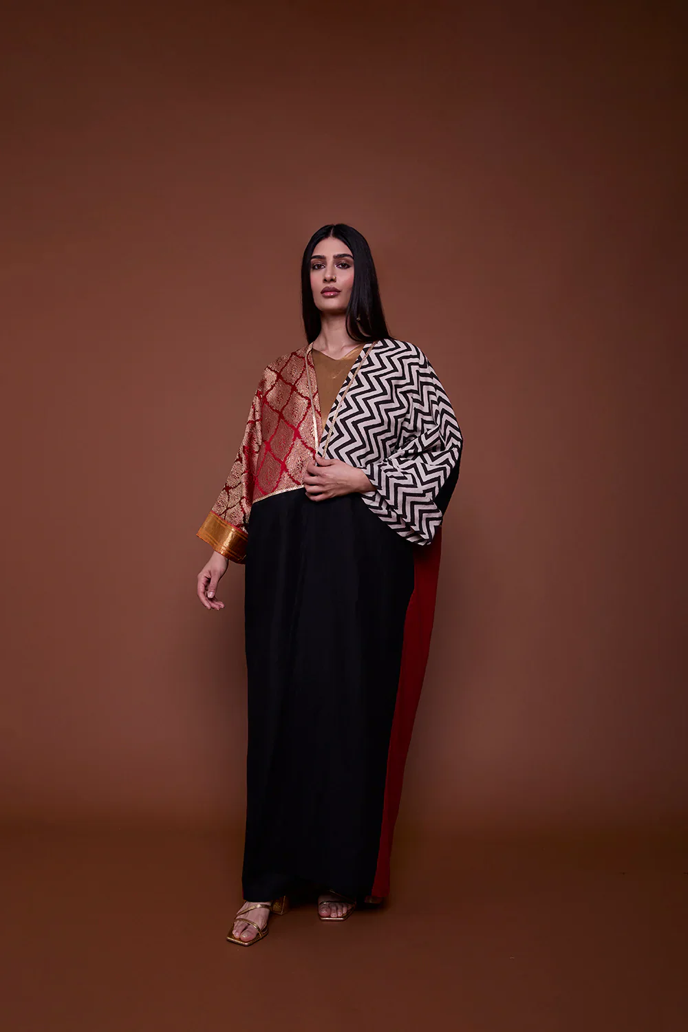 Red & Black Nargis Abaya - Image 7