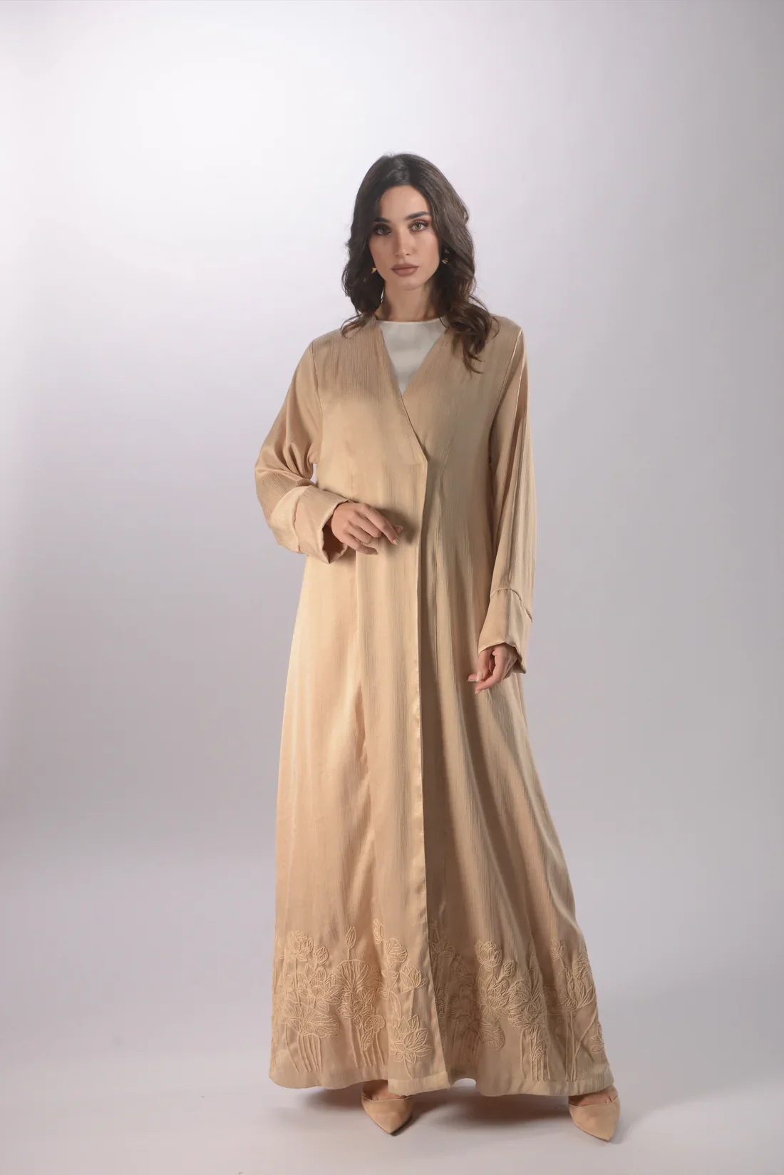 Sayuri Beige Silk Abaya - Image 2