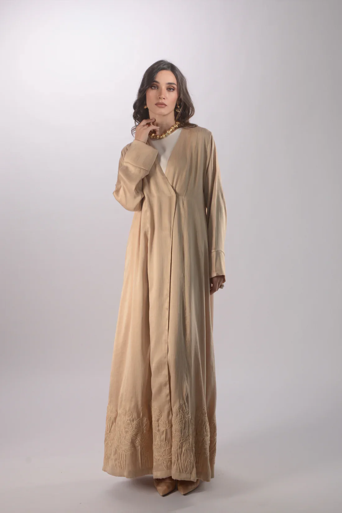 Sayuri Beige Silk Abaya - Image 4