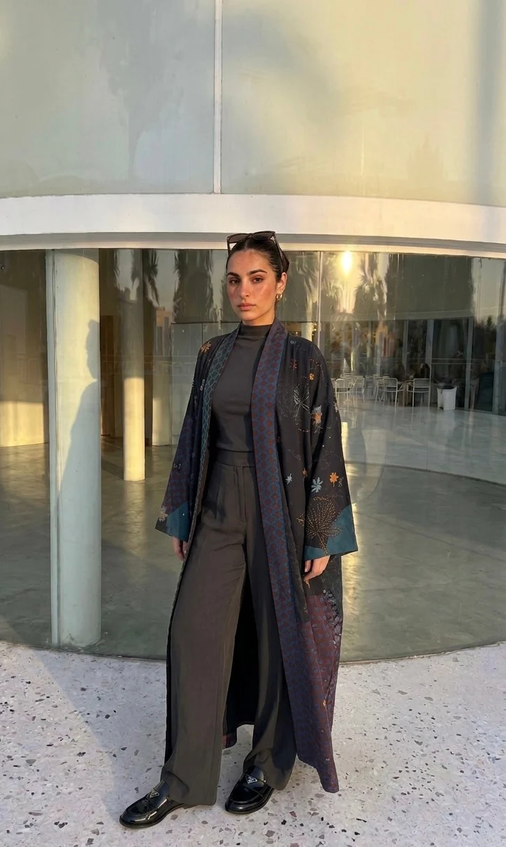 "Seen Leaving The Corniche" Abaya | Black - Image 13