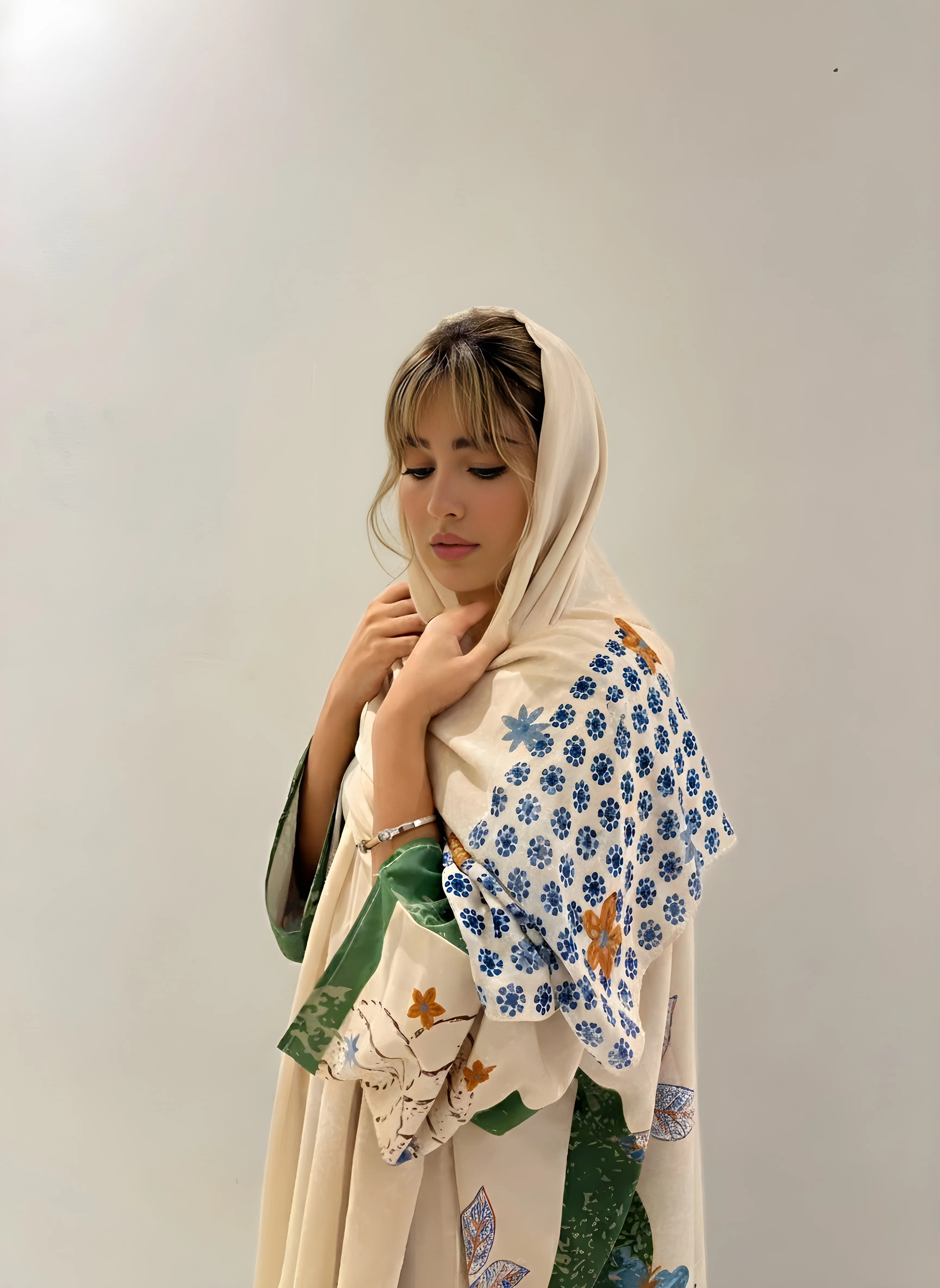 "Seen Leaving The Corniche" Abaya | Ivory - Image 10