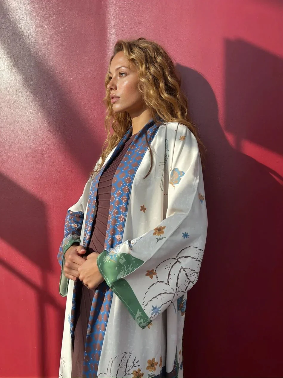 "Seen Leaving The Corniche" Abaya | Ivory - Image 6