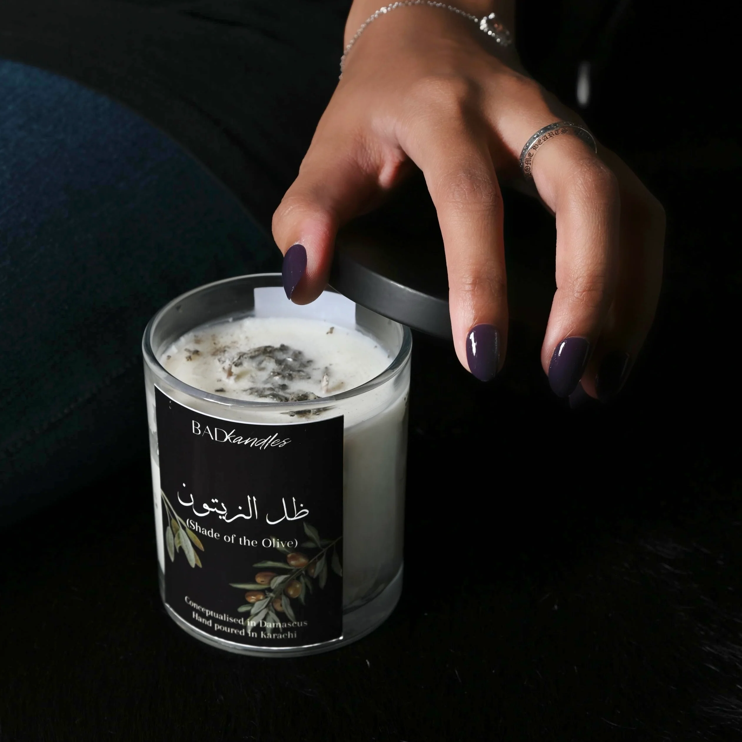 Shade of the Olive Candle - Image 3