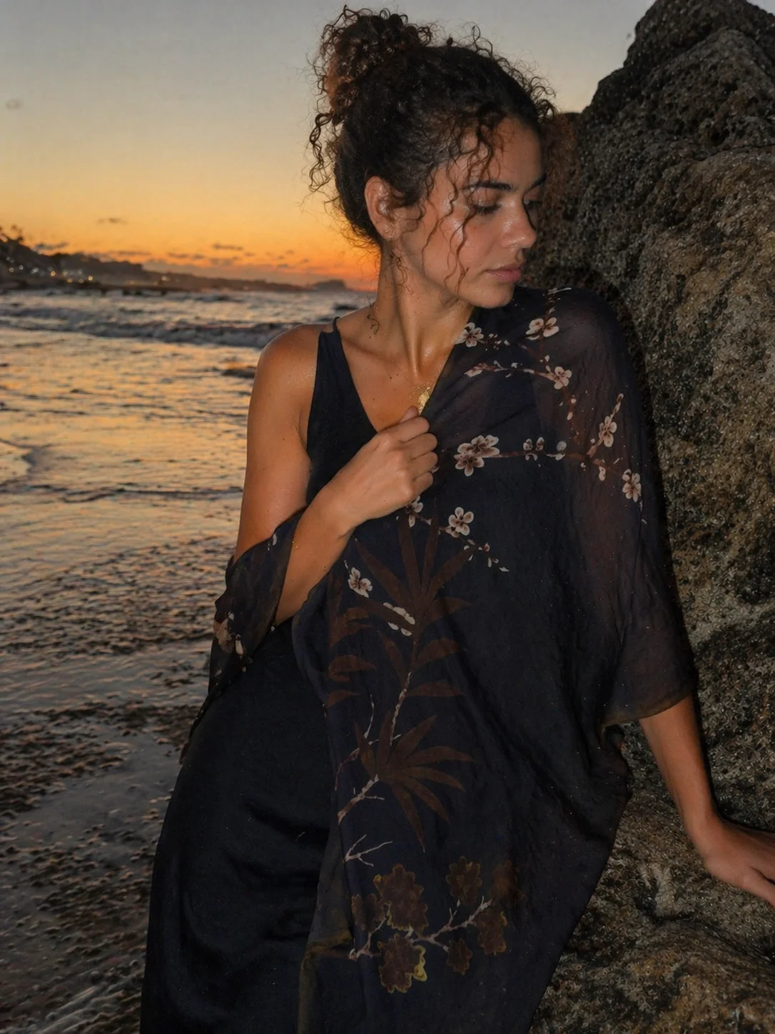 "She Thought in Ink" Abaya | Navy and Cocoa - Image 3