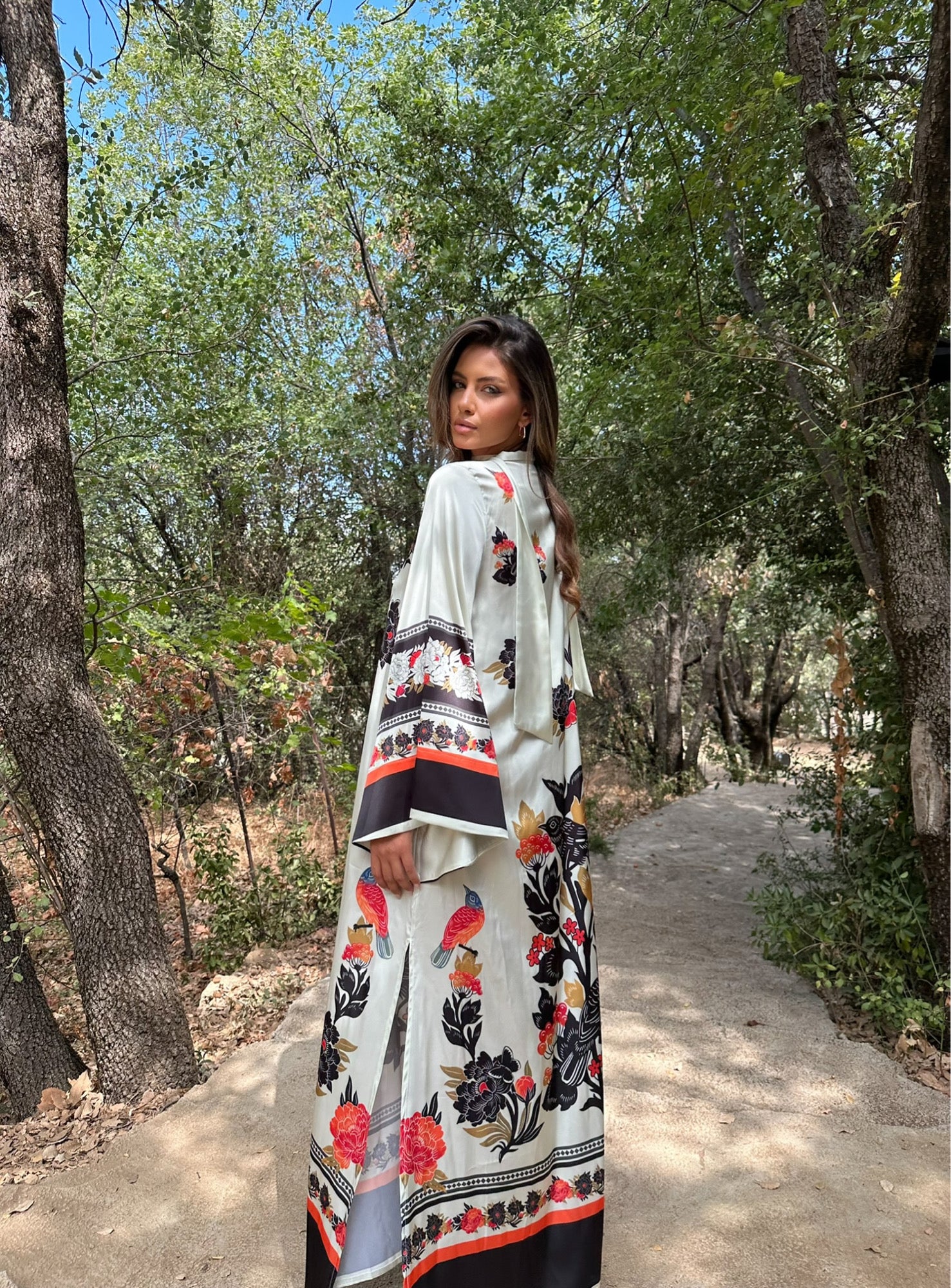 Terra Light Green/Black Kaftan - Image 3