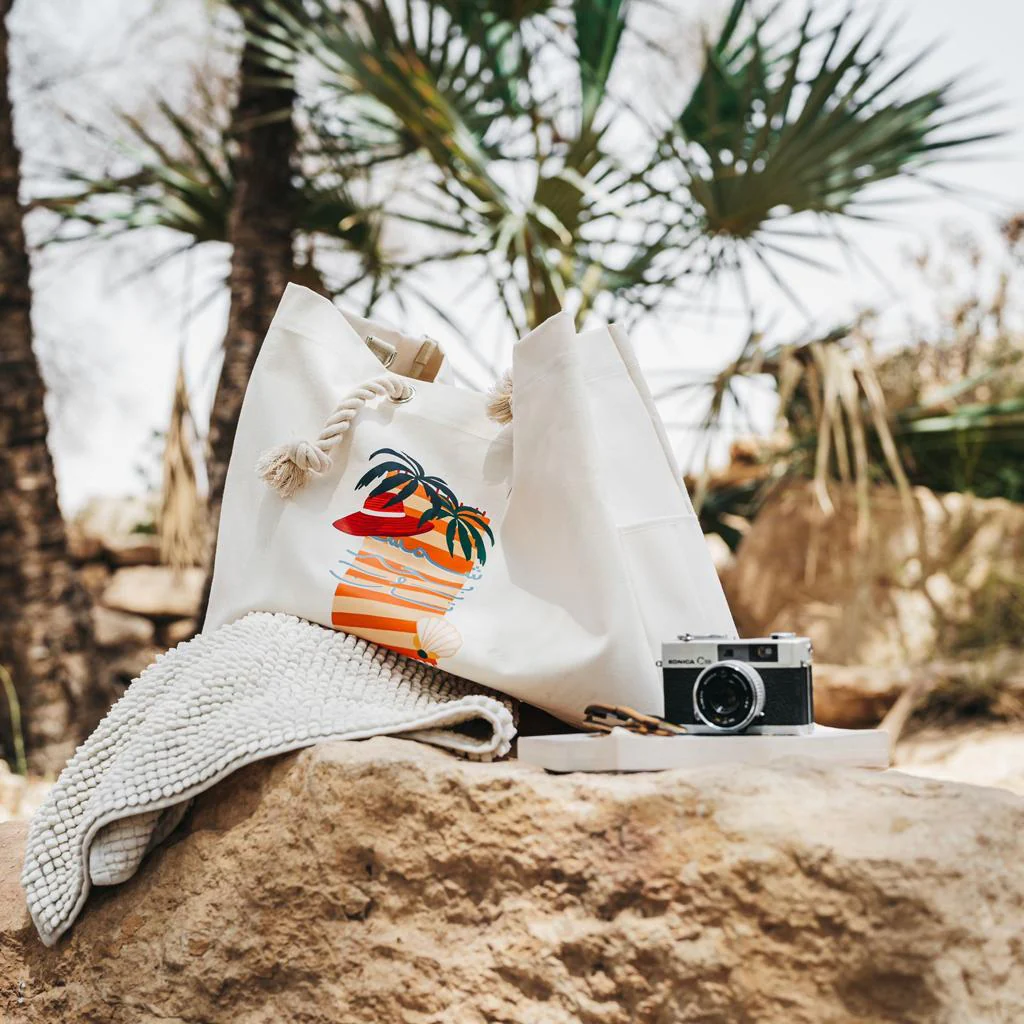 The Beach Bag - Image 5