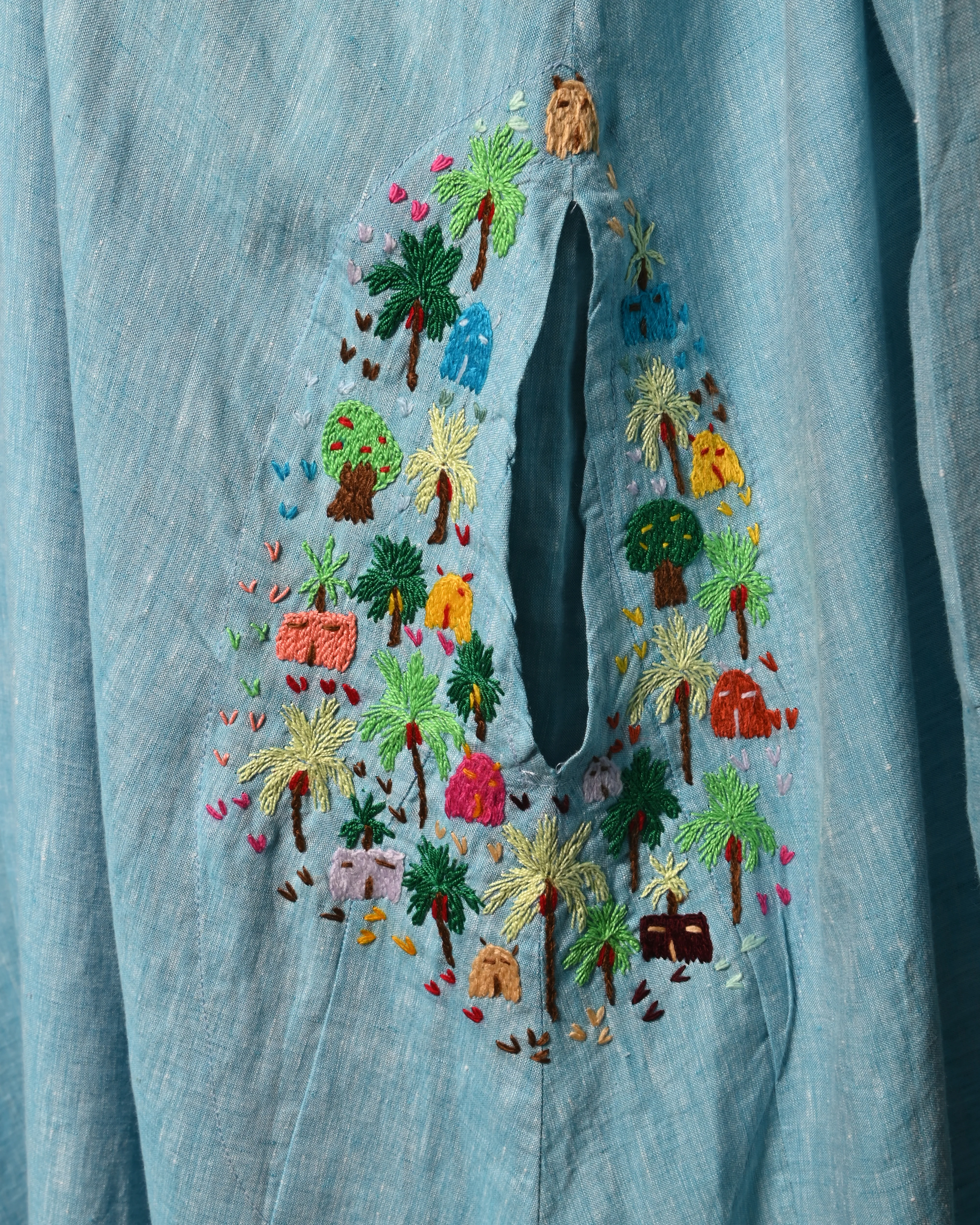 Turquoise Embroidered Linen Abaya - Image 2