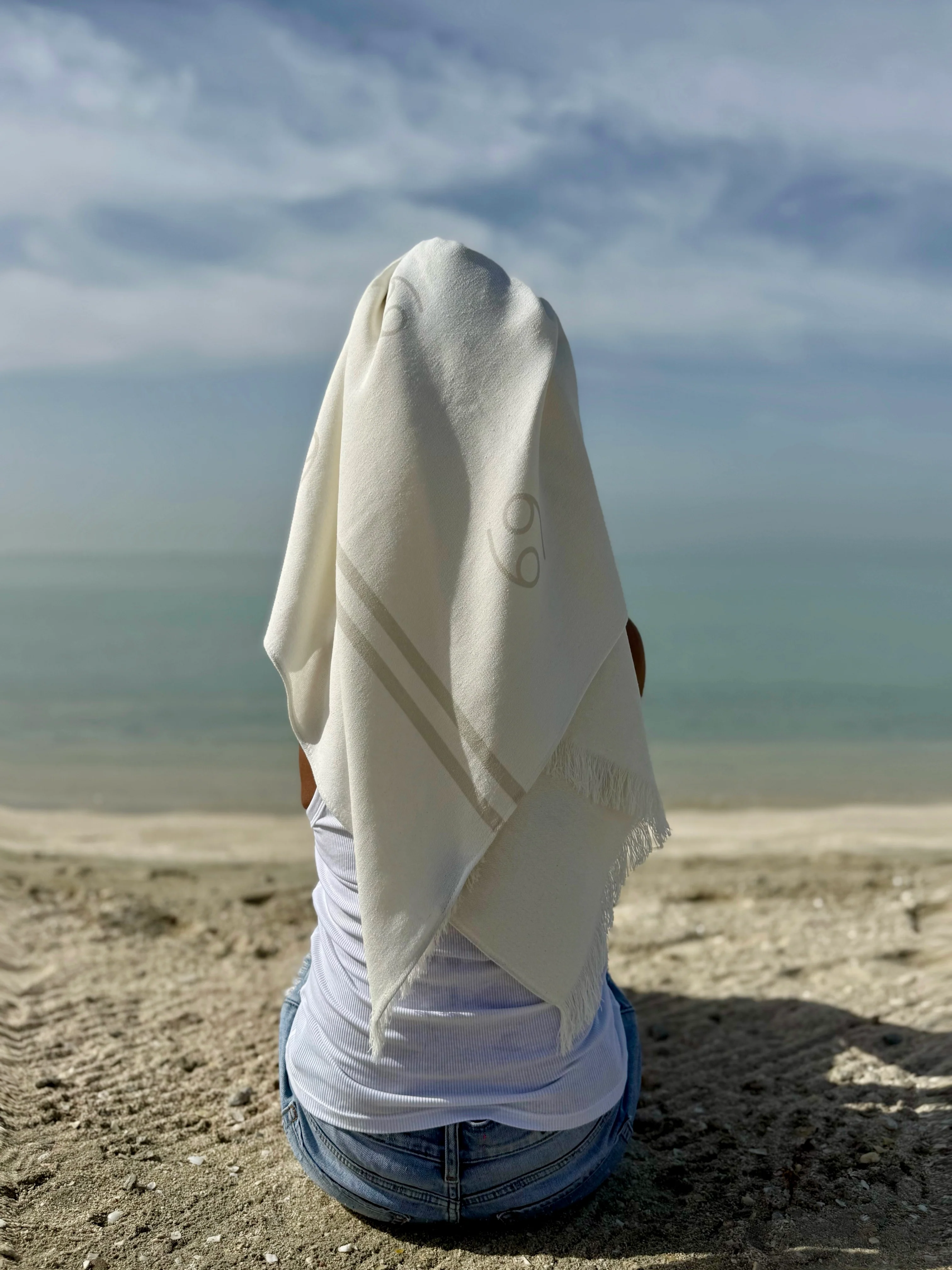 White Cancer Beach Towel - Image 3